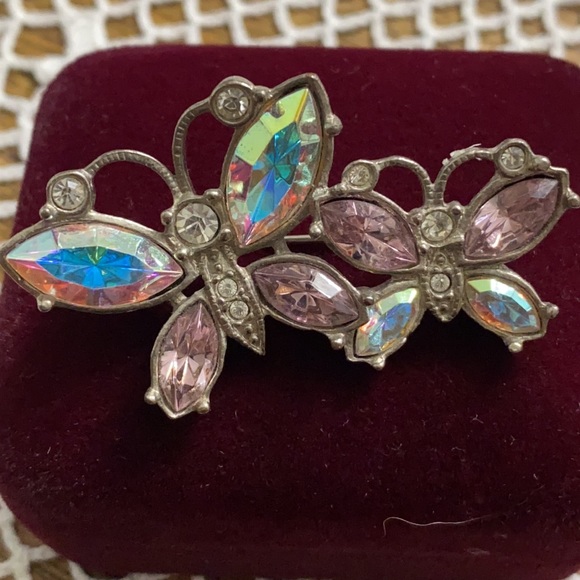 Double Butterfly Pin - Picture 2 of 3
